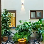 Patios De Feria - Secret Garden *